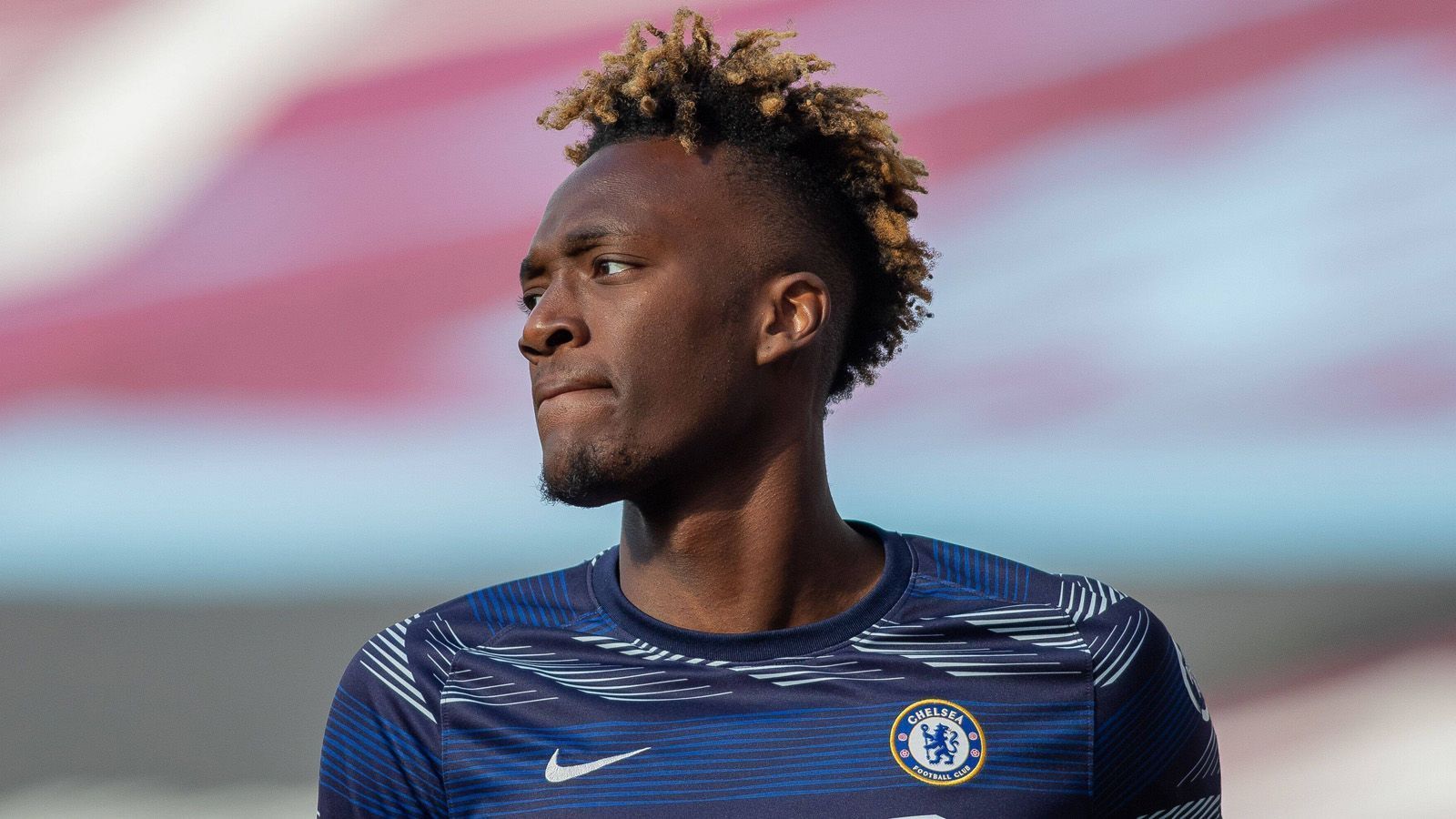 
                <strong>Platz 8: FC Chelsea </strong><br>
                Erzielte Ablösen mit Eigengewächsen seit 2015: 210 Mio. Euro Wertvollstes Eigengewächs: Tammy Abraham (für 40 Mio. Euro zu AS Rom)
              