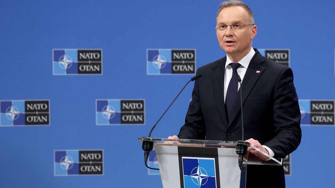 6. März 2025, Belgien, Brüssel: Der polnische Präsident Andrzej Duda im NATO-Hauptquartier in Brüssel