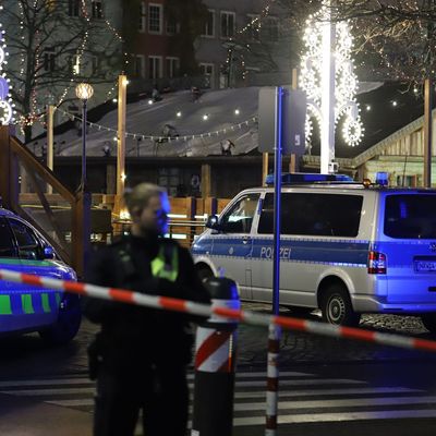 Weihnachtsmarkt wegen verdächtigem Gegenstand geräumt
