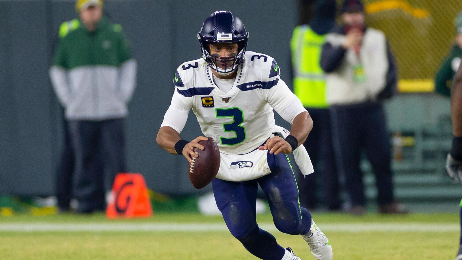 
                <strong>Platz 3: Russell Wilson</strong><br>
                Quote: +800Position: QuarterbackTeam: Seattle SeahawksIn der NFL: seit 2012größte Erfolge: 1x Super-Bowl-Sieger (XLVIII), 7x Pro-Bowl-Nominierung
              