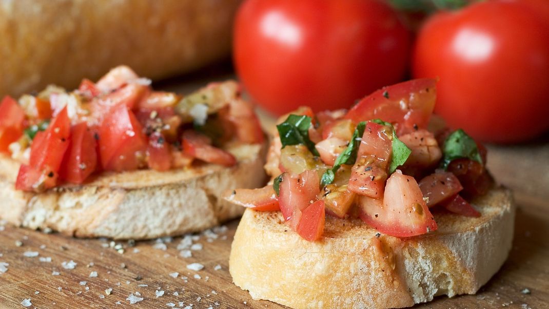 Lust auf köstliche Bruschetta? Ob als Snack oder Vorspeise - der italienische Klassiker geht immer!