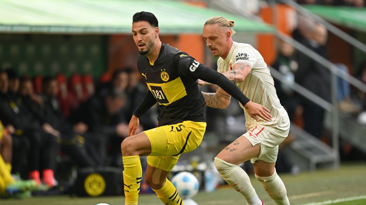 FC Augsburg v Borussia Dortmund - Bundesliga