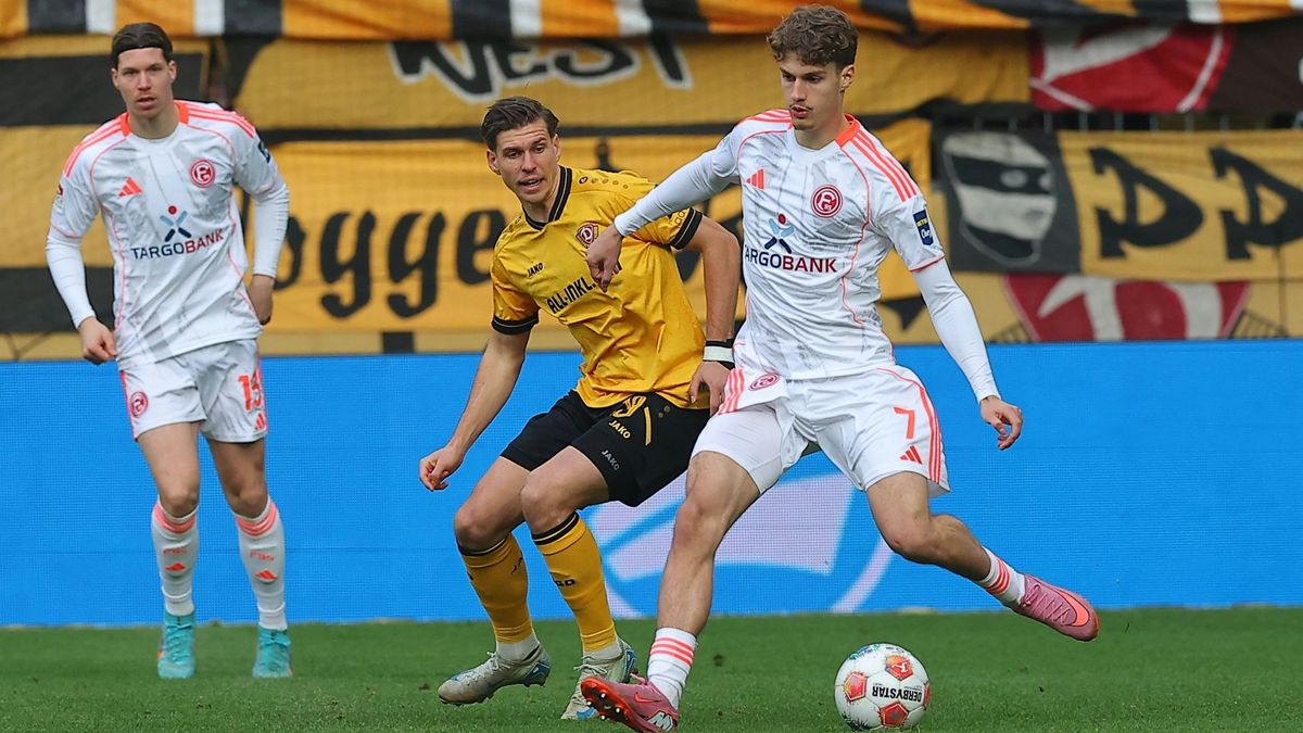 Rossipal (m.) und Raimund (r.) im Duell