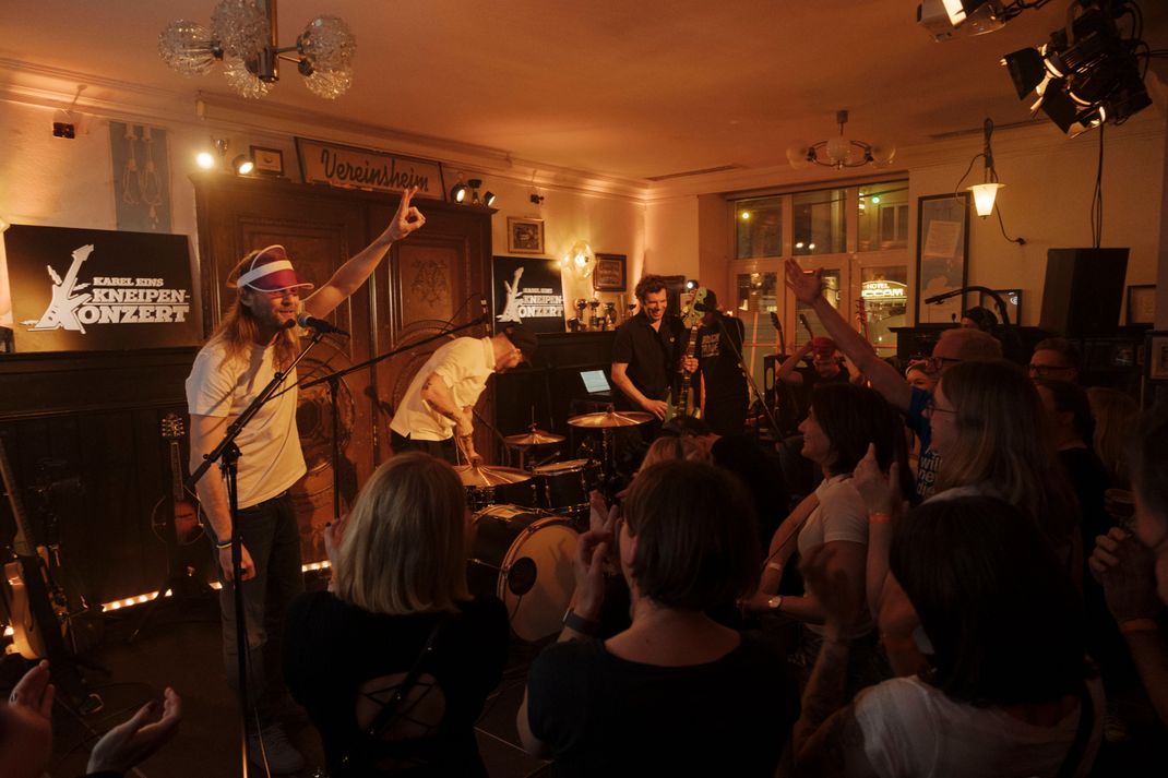 Gute Stimmung beim "Kabel Eins Kneipenkonzert: Sportfreunde Stiller"