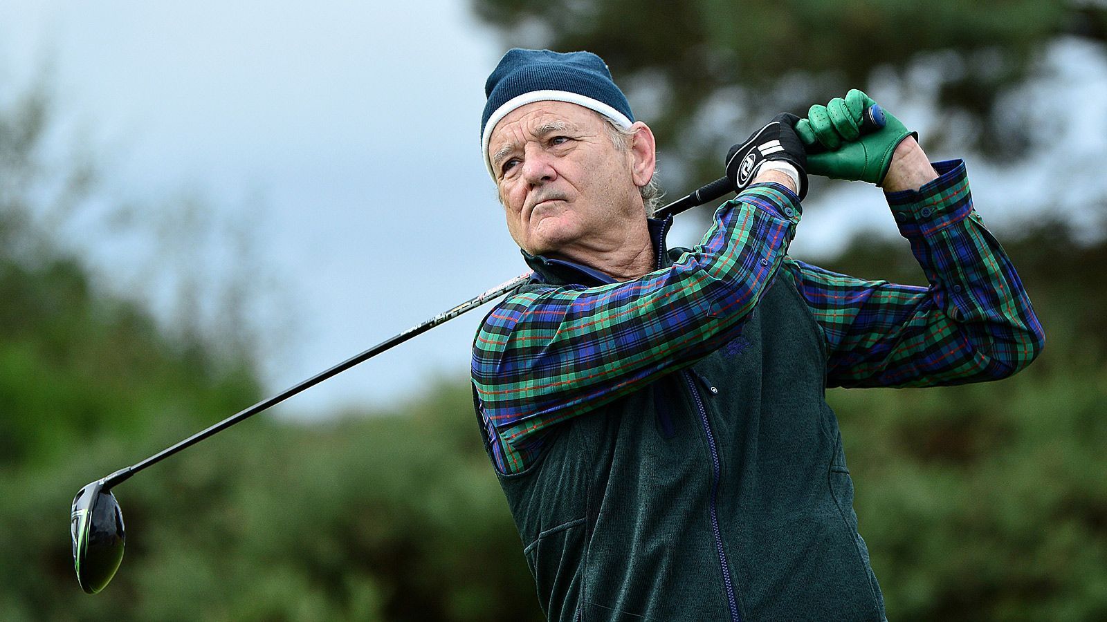 <strong>Bill Murray (Jacksonville Jaguars)</strong><br>
                Bill Murray spielt leidenschaftlich gerne Golf und ist auch regelmäßig bei NFL-Spielen im Stadion. Man hat ihn schon im Dress der Chicago Bears gesehen, zusätzlich drückt der Star aus Film-Klassikern wie "Ghostbusters" oder "Täglich grüßt das Murmeltier" auch den Jacksonville Jaguars die Daumen. Er besuchte auch schon ein Training der "Jags".