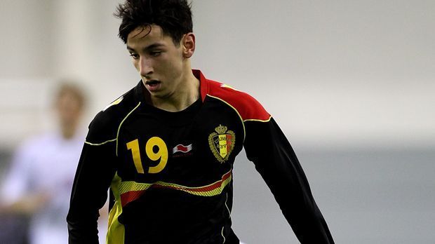 
                <strong>Ismail Azzaoui (Belgien/VfL Wolfsburg)</strong><br>
                Ismail Azzaoui (Belgien/VfL Wolfsburg). Die "Wölfe" haben den Belgier von den Tottenham Hotspur in diesem Sommer für eine Million Euro verpflichtet. Für die U17-Nationalmannschaft hat Azzaoui in 13 Spielen sechs Tore erzielt. Die Belgier gelten in der Gruppe D mit Ecuador, Honduras und Mali als Favorit auf das Weiterkommen.
              