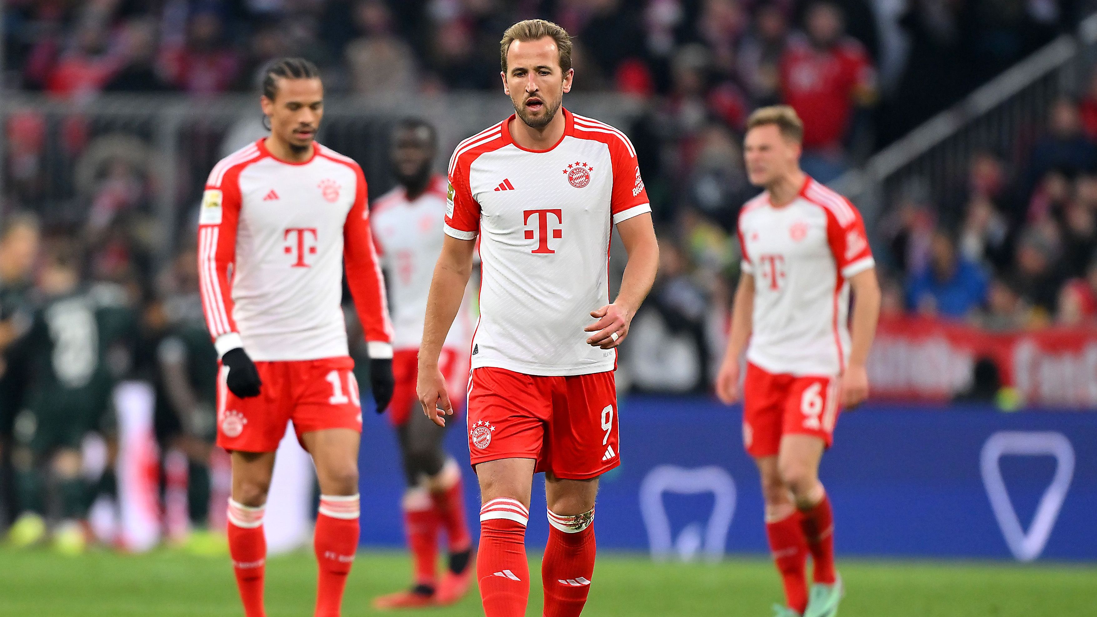 <strong>FC Bayern München vs. Werder Bremen: Die Noten der Bayern-Stars</strong><br>Herber Rückschlag für den FC Bayern: Der Meister verlor überraschend zu Hause gegen Werder Bremen mit 0:1 (0:0) und hat bei einem Spiel weniger weiter sieben Punkte Rückstand auf Tabellenführer Bayer Leverkusen. Die Einzelkritik und die Noten für das Team von Trainer Thomas Tuchel.