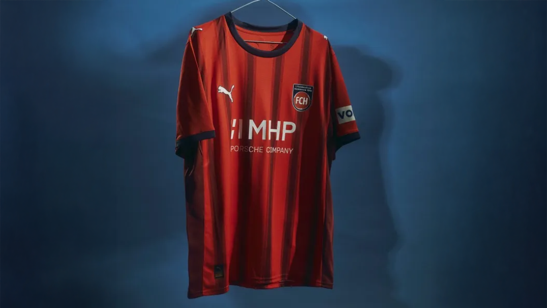 <strong>1. FC Heidenheim - Heimtrikot</strong>