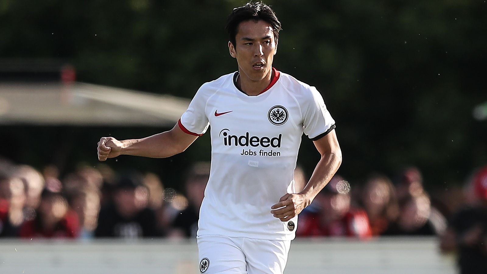 
                <strong>Makoto Hasebe</strong><br>
                Souverän in der Defensivarbeit, mit einer starken Übersicht, gewohnt ball- und passsicher. Gute Vorstellung gegen einen offensiv allerdings auch harm- und ideenlosen Gegner. ran-Note: 2
              