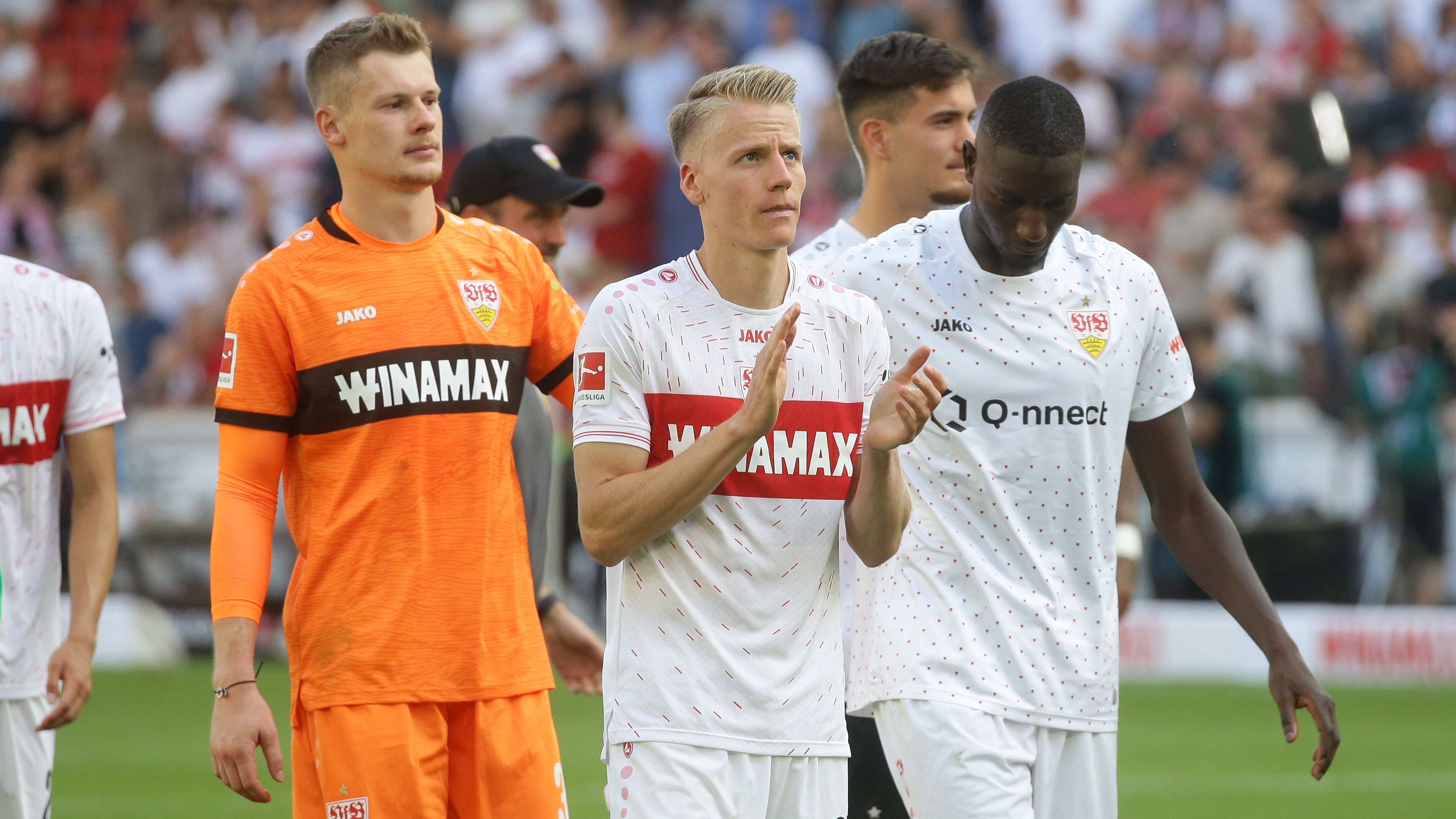 <strong>Gewinner: Alexander Nübel und Chris Führich</strong>&nbsp;<br>Überzeugen konnte auch Chris Führich. Der Linksaußen zeigte starke Leistungen, schoss fünf Tore, bereitete weitere fünf vor und feierte sogar sein Debüt in der deutschen Nationalmannschaft. Und auch ganz hinten läuft es. Neuzugang Alexander Nübel har sich vom Bayern-Flop zu einem der besten Keeper der Liga entwickelt, in sechs von 16 Spielen hielt er die Null.