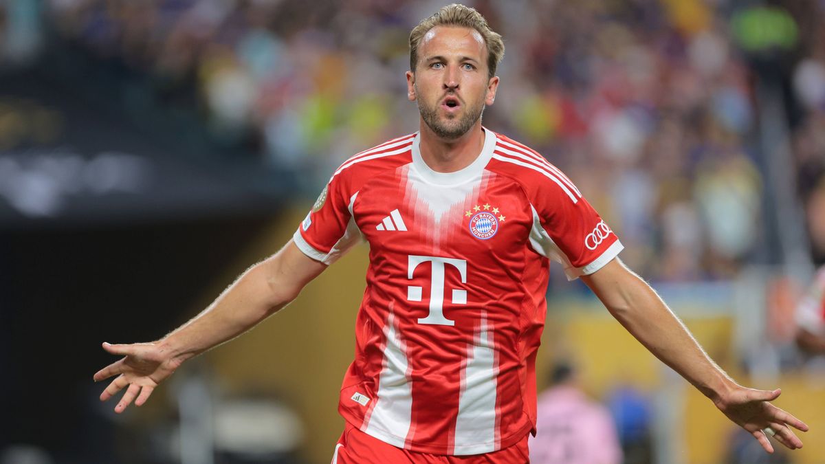 Soccer: FIFA Club World Cup 2025-Group Stage-CA Boca Juniors at FC Bayern Munchen Jun 20, 2025; Miami Gardens, Florida, USA; FC Bayern Munich forward Harry Kane (9) celebrates after scoring against...