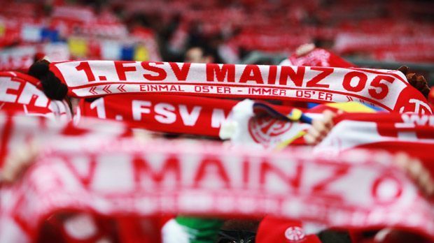 
                <strong>1. FSV Mainz 05: 181 Euro</strong><br>
                Platz 11 - 1. FSV Mainz 05: 181 Euro. Wie die Hertha hat auch der "Karnevalsverein" den Sprung nach Europa geschafft. Der Dauerkartenpreis bleibt dennoch auf dem gleichen Niveau wie in der Vorsaison. Vorbildlich!
              