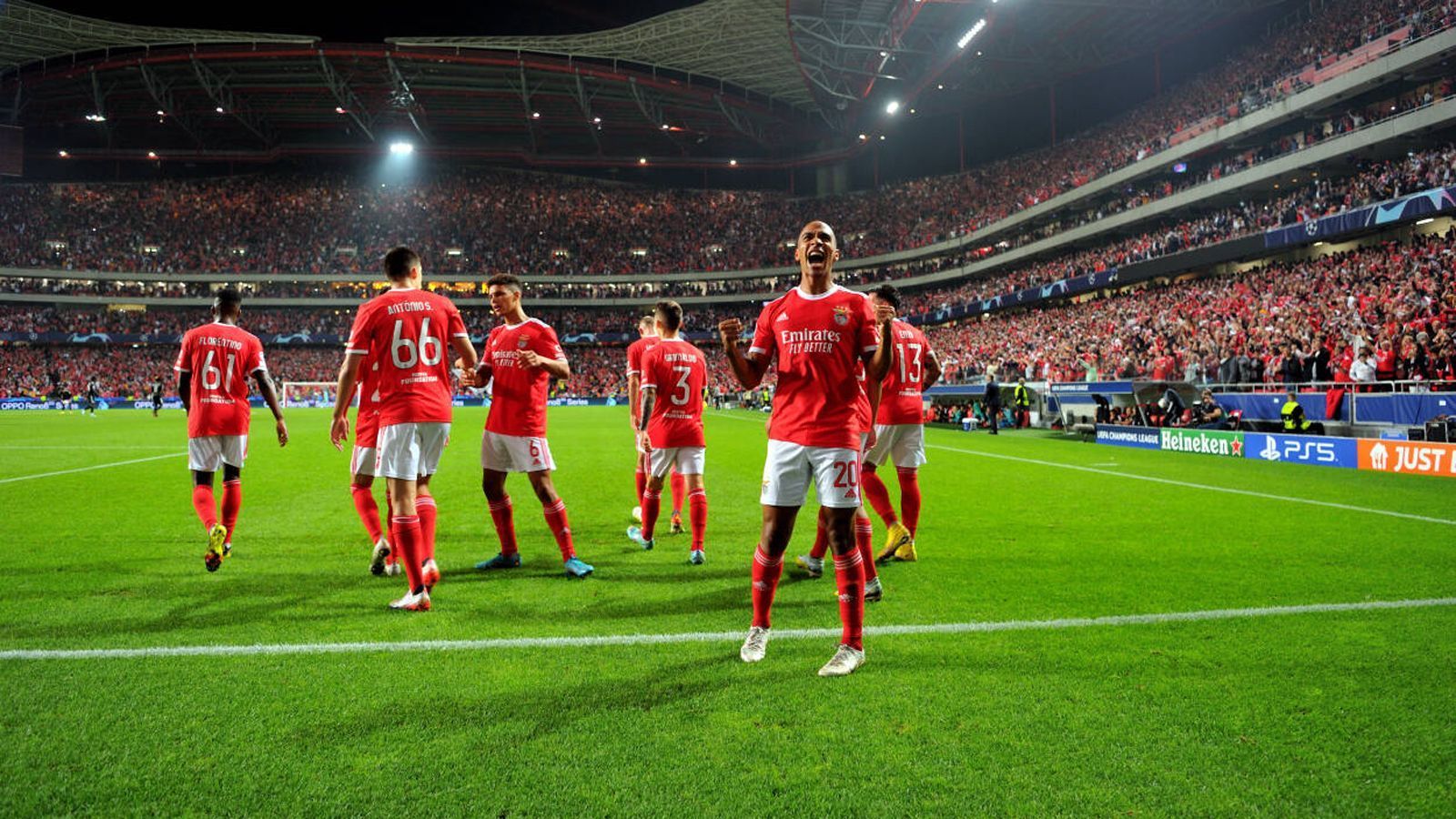 
                <strong>Benfica Lissabon</strong><br>
                Noch teurer wird es in Portugal. Dort trägt Benfica am 7. März sein Heimspiel gegen den FC Brügge aus. Für das gesamte Stadion ist ein Einheitspreis in Höhe von 60 Euro vorgesehen.
              