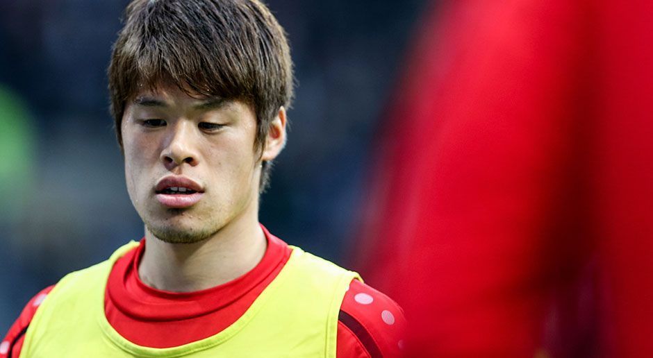 
                <strong>Hiroki Sakai</strong><br>
                RECHTER VERTEIDIGER - Hiroki Sakai: Der 26-Jährige ist aktueller japanischer Nationalspieler. Trotz vier Jahren in Hannover will Sakai nicht mit in die Zweite Liga gehen. Für den auf mehreren Positionen einsetzbaren Sakai dürfte sich im Sommer ein neuer Verein finden.
              