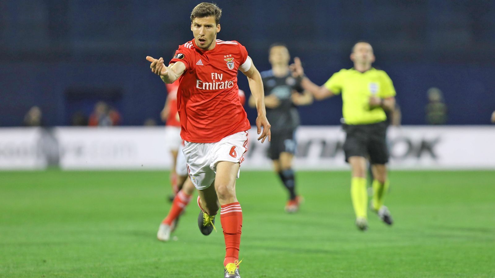 
                <strong>Platz 4: Ruben Dias</strong><br>
                Anzahl der Spiele: 54 (46 Vereins-, 8 Länderspiele)Verein: Benfica LissabonNationalität: PortugalPosition: InnenverteidigerAlter: 21 Jahre
              