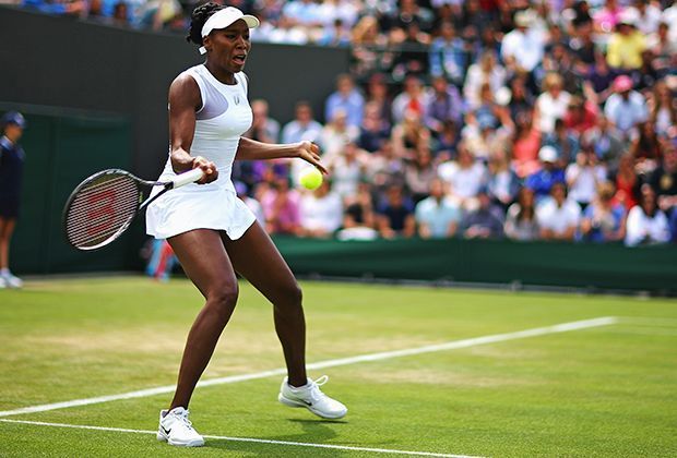 
                <strong>Venus Williams</strong><br>
                So ist Venus Williams derzeit in Wimbledon unterwegs: Klassisch und "unschudig" in Weiß. Doch die US-Amerikanerin kann auch ganz anders ...
              