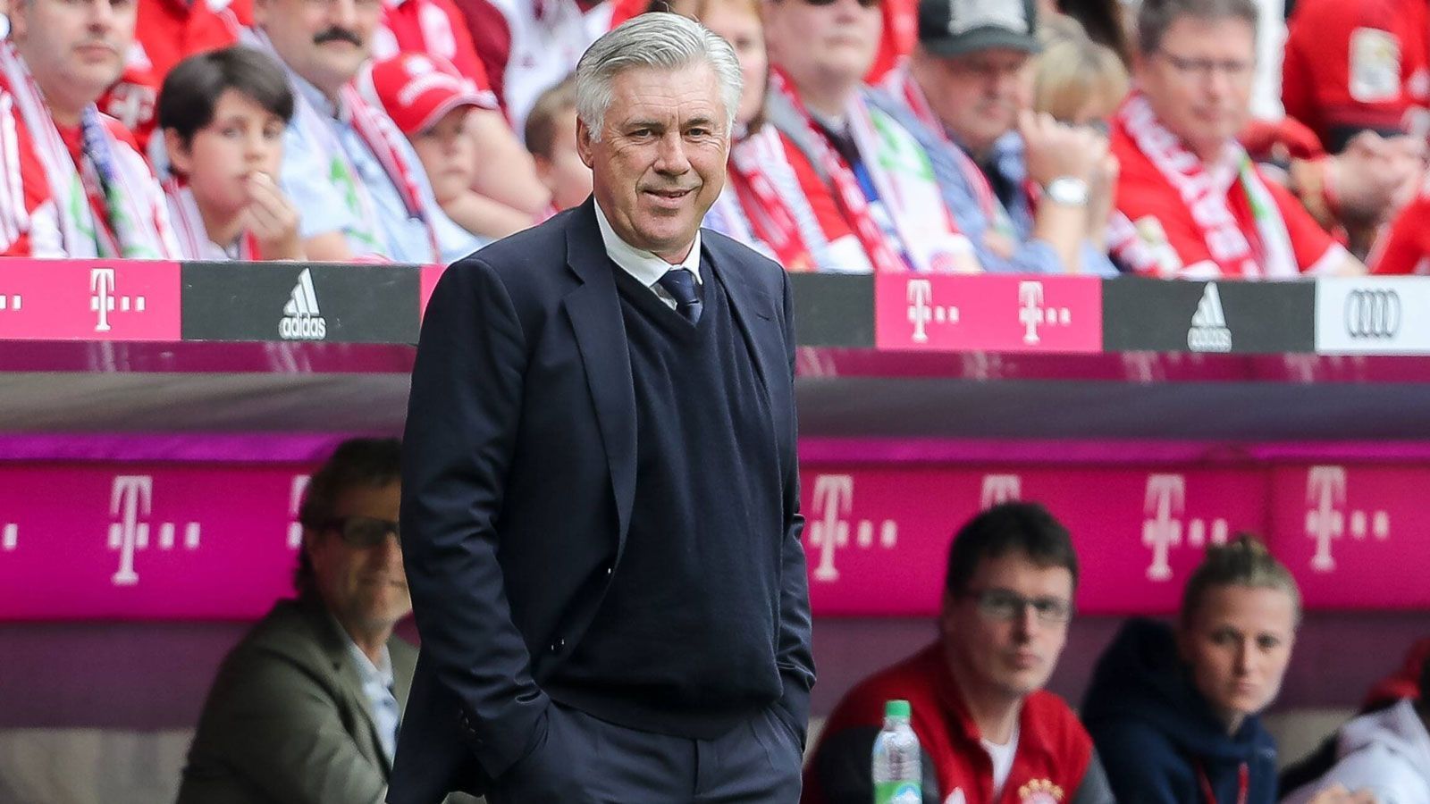 
                <strong>Carlo Ancelotti</strong><br>
                &#x2022; Bayern-Trainer von Juli 2016 bis September 2017<br>&#x2022; Tage im Amt: 454<br>&#x2022; Bilanz der ersten sechs Spiele: sechs Siege<br>
              