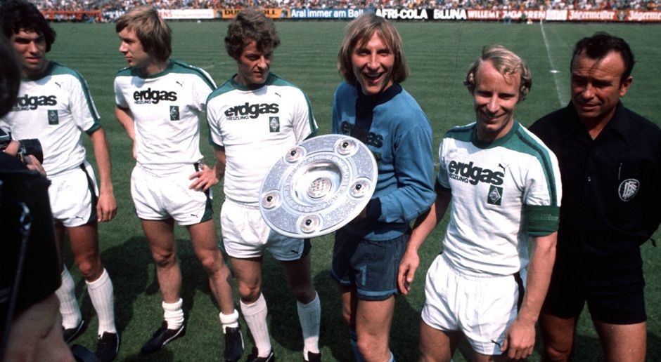 
                <strong>Borussia Mönchengladbach - 41 Jahre</strong><br>
                Letzte Meisterschaft: 1976 / 1977
              
