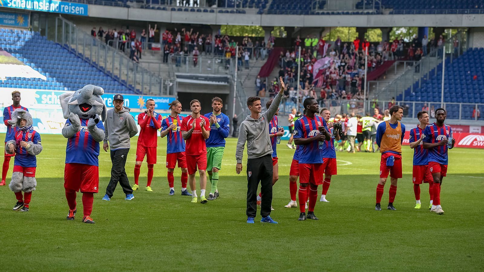 
                <strong>KFC Uerdingen 05</strong><br>
                Landespokalsieger Niederrhein: 2:1-Finalsieg gegen den Wuppertaler SV
              
