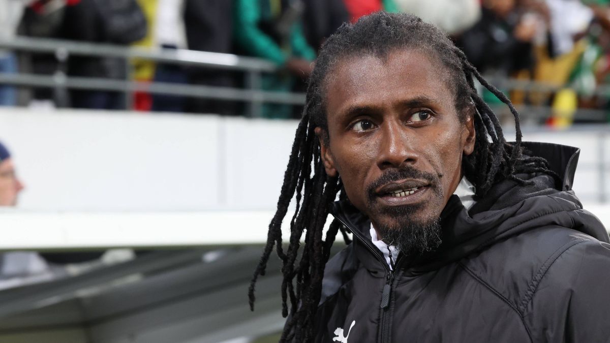 Aliou CISSE (sÃ lectionneur du SÃ nÃ gal) lors du match amical SÃ nÃ gal vs Cameroun, stade Bollaert-Delelis, le 16 octobre 2023 FOOTBALL : SENEGAL vs CAMEROUN - MATCH AMICAL - 16 10 2023 LaurentSa...