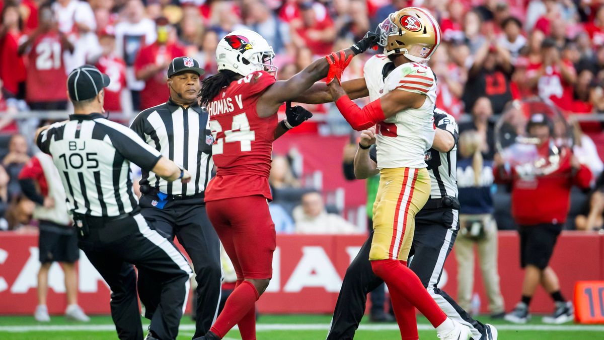 NFL, American Football Herren, USA San Francisco 49ers at Arizona Cardinals Jan 5, 2025; Glendale, Arizona, USA; Referees throw yellow penalty flags as San Francisco 49ers wide receiver Jauan Jenni...