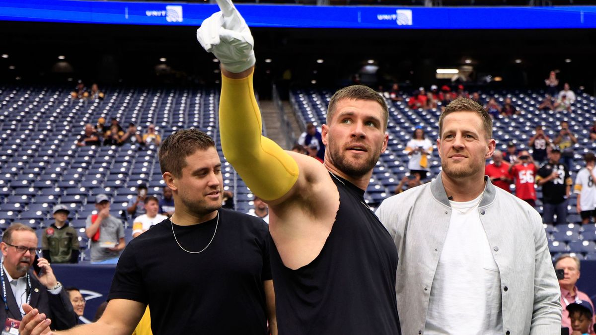 Pittsburgh Steelers v Houston Texans