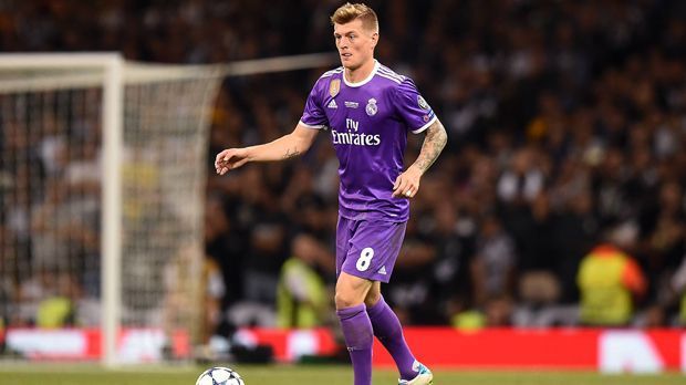 
                <strong>Toni Kroos</strong><br>
                Position: MittelfeldVerein: Real Madrid
              