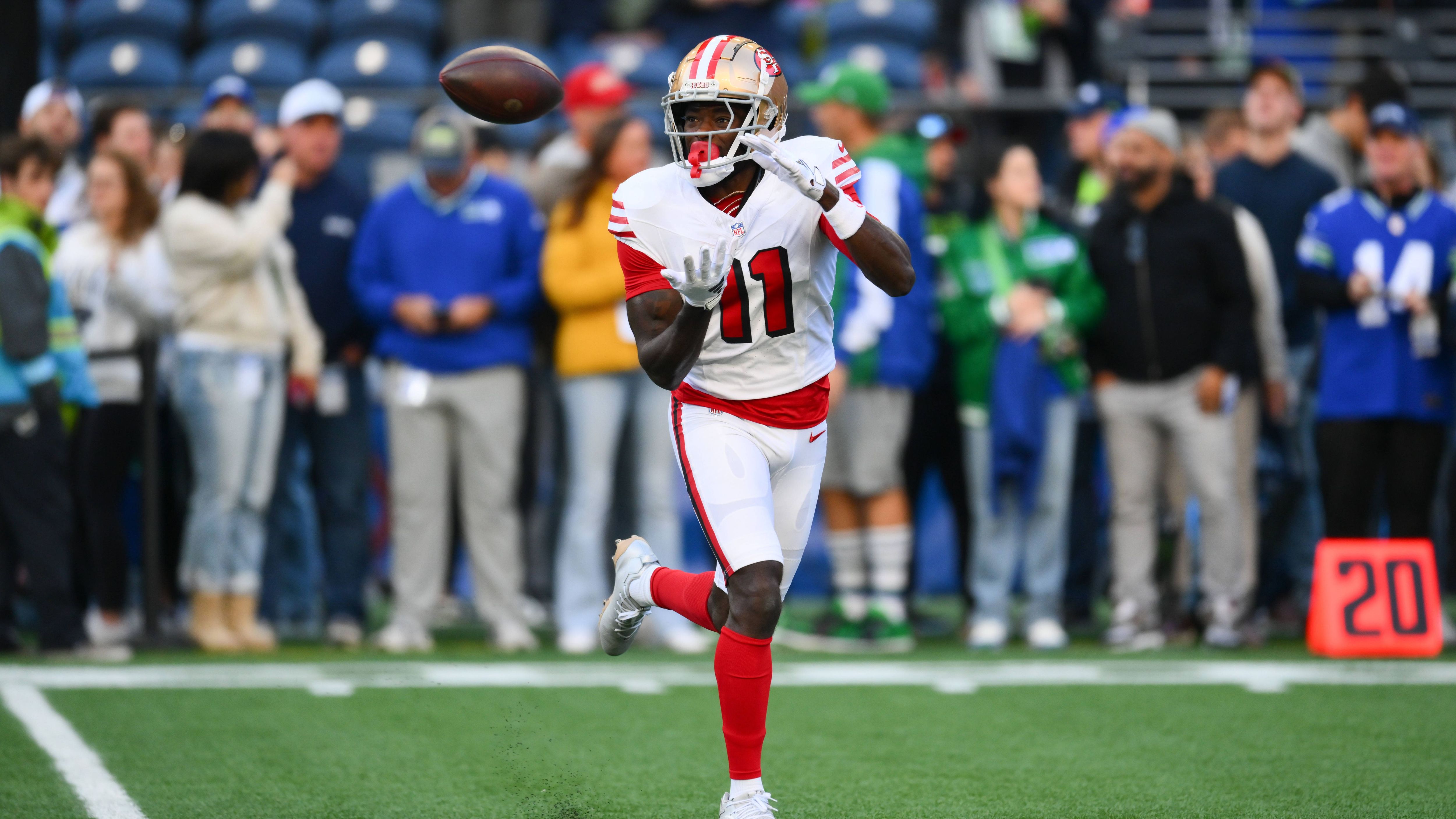 <strong>San Francisco 49ers: Brandon Aiyuk (Wide Receiver)<br></strong><strong>Vertragdetails</strong>: 4 Jahre, 120 Millionen US-Dollar<br>Nach zähen Vertragsverhandlungen unterschrieb Brandon Aiyuk im Vorfeld der abgelaufenen Saison einen Mega-Deal. Doch in der ersten Spielzeit konnte er diesen - auch verletzungsbedingt - nicht rechtfertigen. Aiyuk muss zurück zu alter Stärke finden.