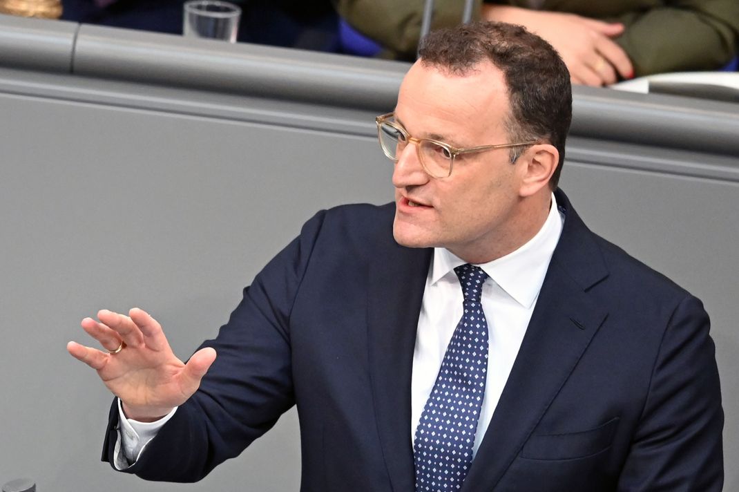 Jens Spahn regt an, dass sich die Politiker:innen der Koalition noch besser kennenlernen sollten.