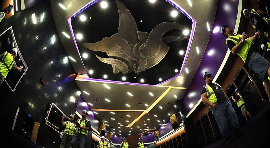 
                <strong>U.S. Bank Stadium 6</strong><br>
                Ebenfalls ein neuer Teil des Stadions: Die Vinkings Hall of Legends
              