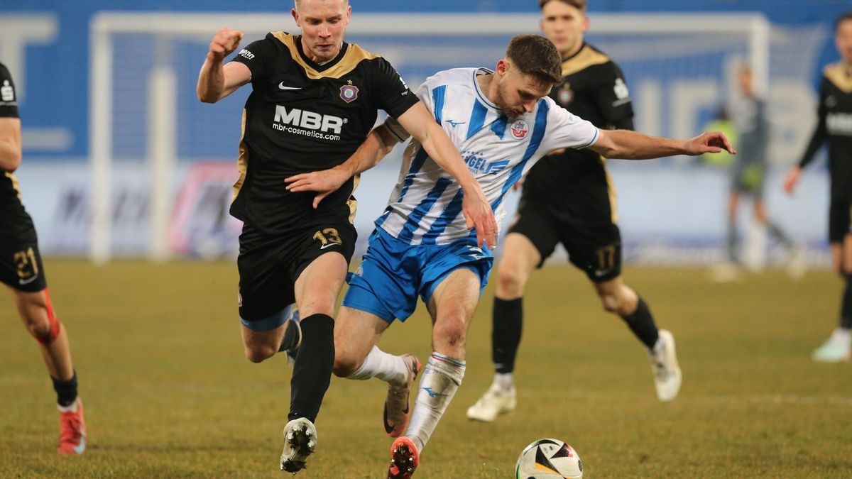 Hansa Rostock v Erzgebirge Aue - 3. Liga