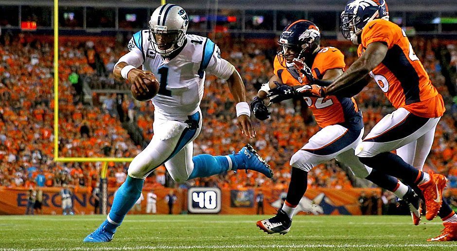 
                <strong>Cam Newton</strong><br>
                Erstes Spiel der Saison 2016, erster Rekord. Cam Newton (li.) erläuft bei der Neuauflage des vergangenen Super Bowls gegen die Denver Broncos seinen 44. Rushing Touchdown und ist damit der Quarterback mit den meisten Rushing-Touchdowns der NFL-Historie. Newton übertrumpft Steve Young, der in seiner 15-jährigen NFL-Karriere für die Tampa Bay Buccaneers und die San Francisco 49ers 43 Mal in die Endzone läuft. Newton benötigt für seine neue Bestmarke lediglich fünf Spielzeiten und eine Partie.
              