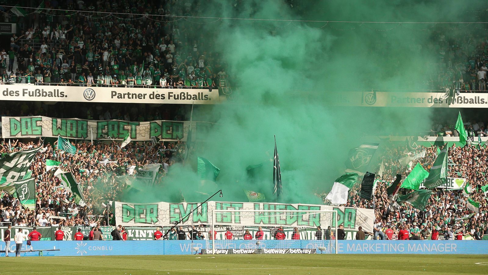 
                <strong>Platz 14: SV Werder Bremen</strong><br>
                Geldstrafen in der Saison 18/19: 87.400 Euro
              