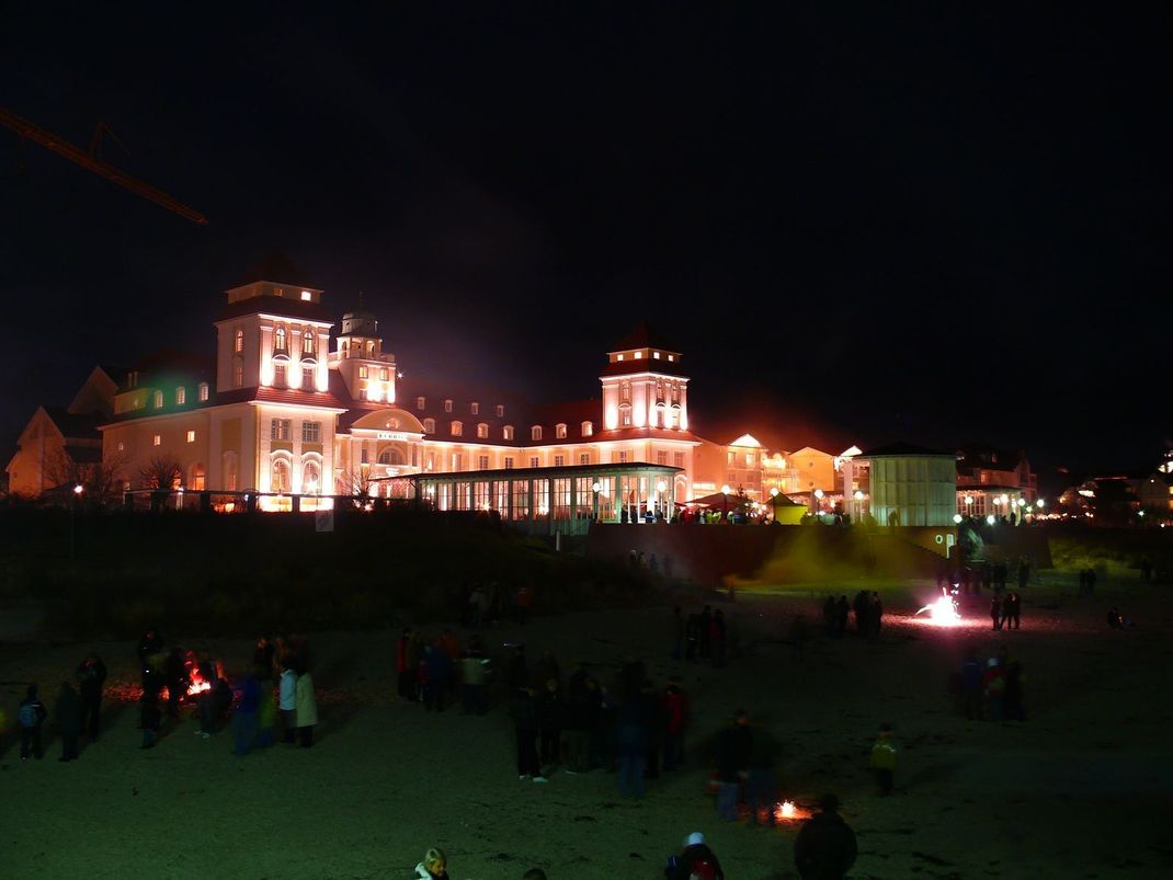 Silvester an der Ostsee: Hier können Besucher zum Rauschen des Meeres ihre Raketen direkt vom Strand aus zünden.