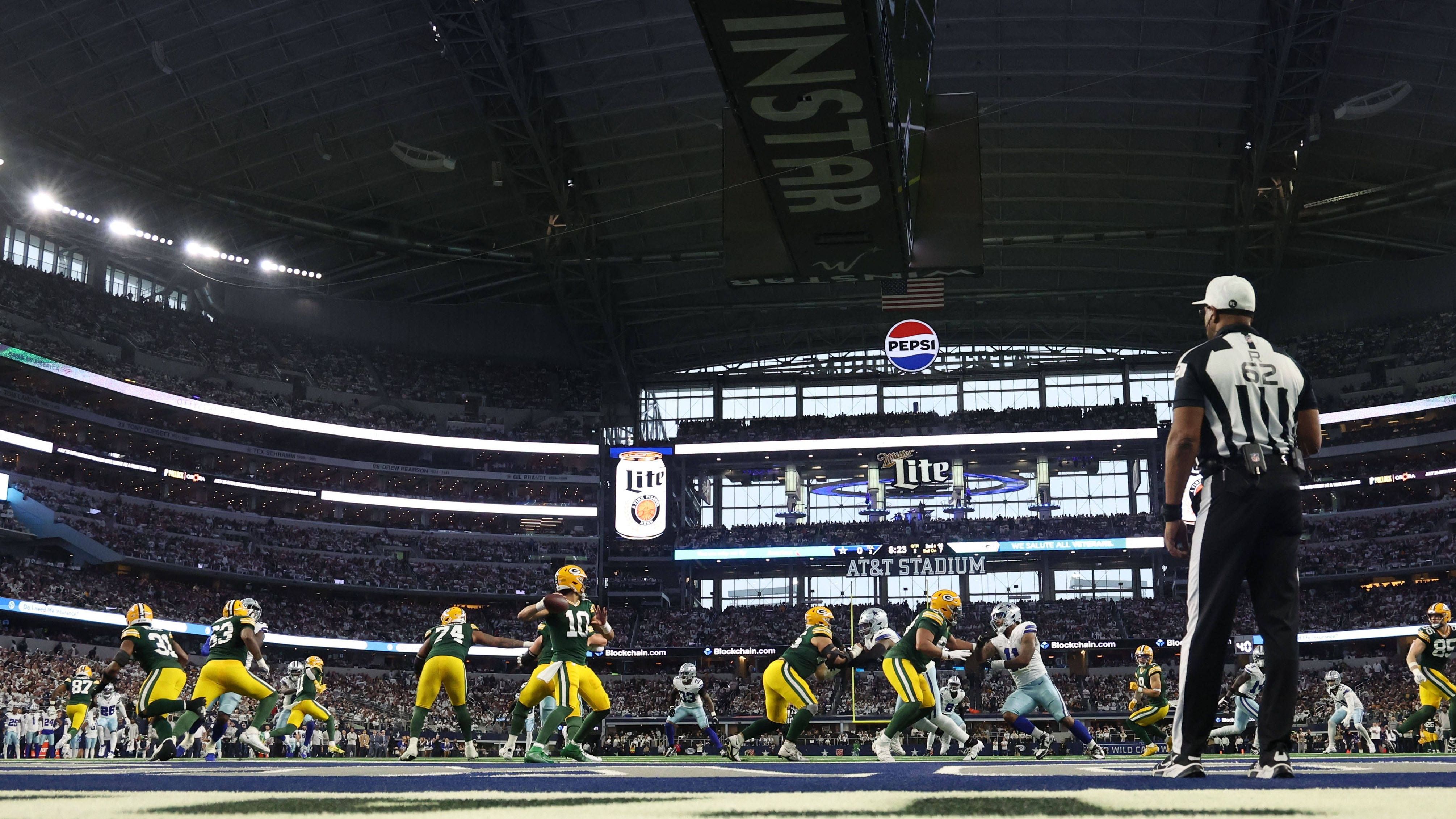 <strong>Gleiche Anzahl an Playoff-Siegen im AT&amp;T Stadium<br></strong>Die Packers wiederum siegten, abgesehen von den aktuellen Playoffs, auch in der Postseason 2016. Seinerzeit gelang ein 34:31 gegen die Cowboys. Und der wichtigste Sieg: Im Februar 2011 holte Green Bay im AT&amp;T Stadium den Super Bowl 45. Übrigens: Die Packers gewannen - auch unabhängig von den Playoffs - bisher alle Spiele gegen die Cowboys in diesem Stadion.