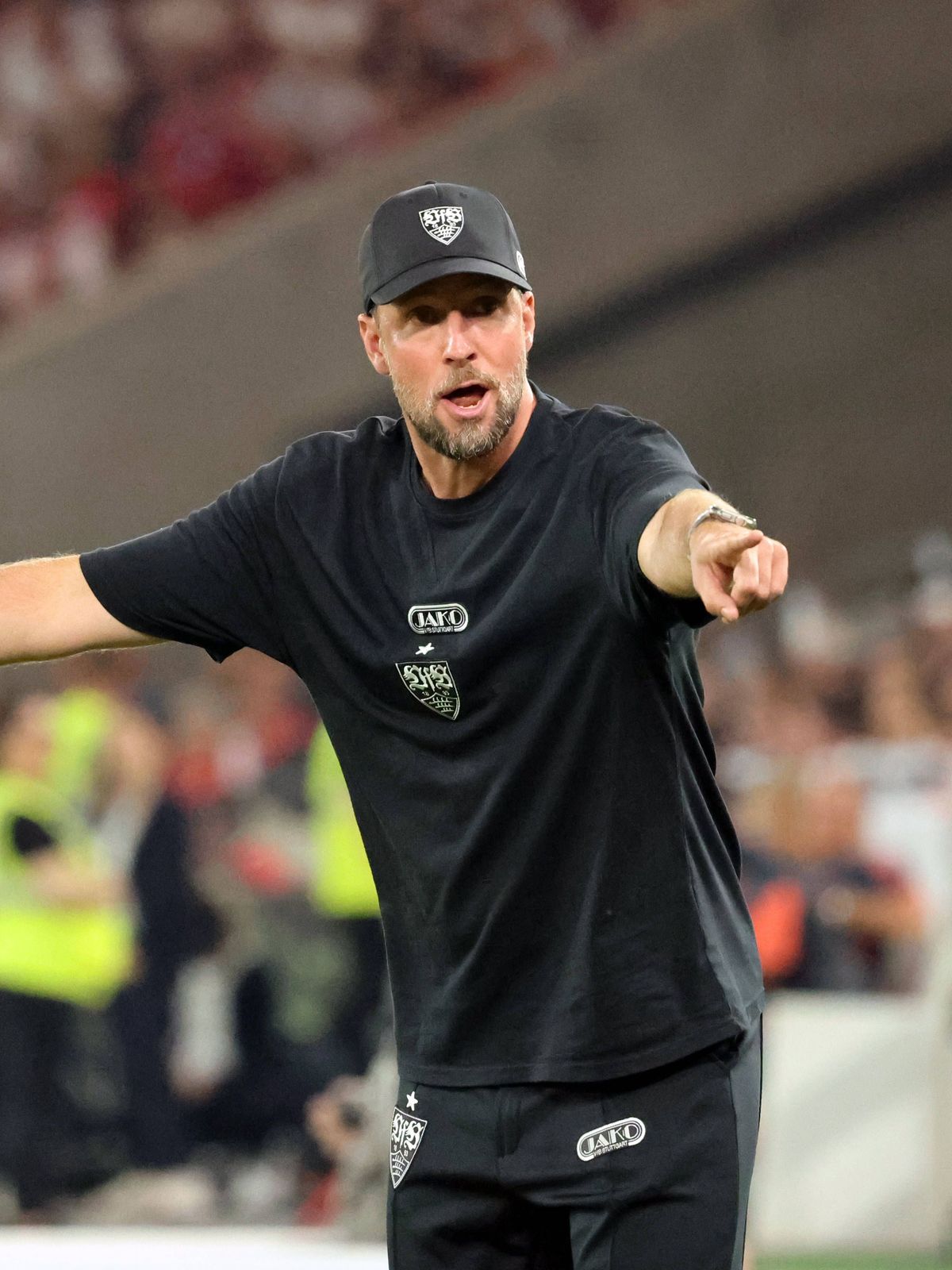 16.08.25 Franz-Beckenbauer-Supercup VfB Stuttgart - FC Bayern München Deutschland, Stuttgart, 16.08.2025, Fussball, Franz-Beckenbauer-Supercup, VfB Stuttgart - FC Bayern München: Sebastian Hoeneß (...