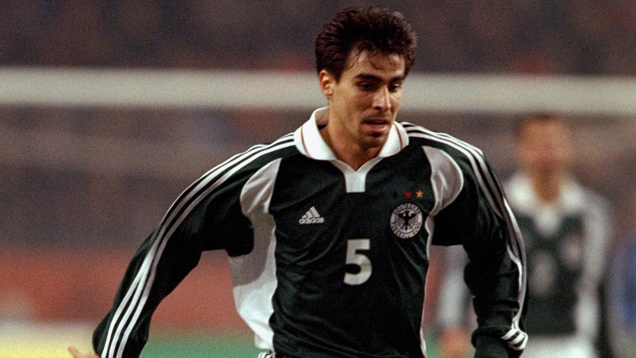 <strong>Zoltan Sebescen</strong><br>Bundesliga-Einsätze vor dem DFB-Debüt: 8<br>DFB-Debüt am: 23. Februar 2000<br>Verein: VfL Wolfsburg