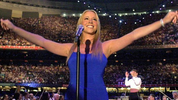 <strong>Mariah Carey</strong><br>
                2002: Mariah Carey beim Super Bowl zwischen den New England Patriots und den St. Louis Rams.