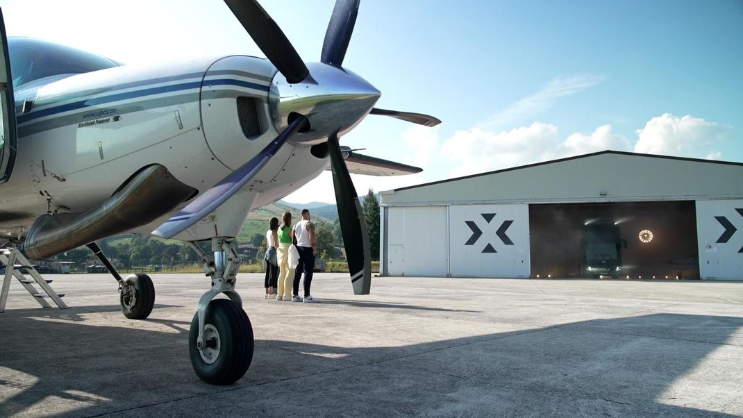 Erster Vorteil bei "Destination X": Per Flugzeug zum Startpunkt.