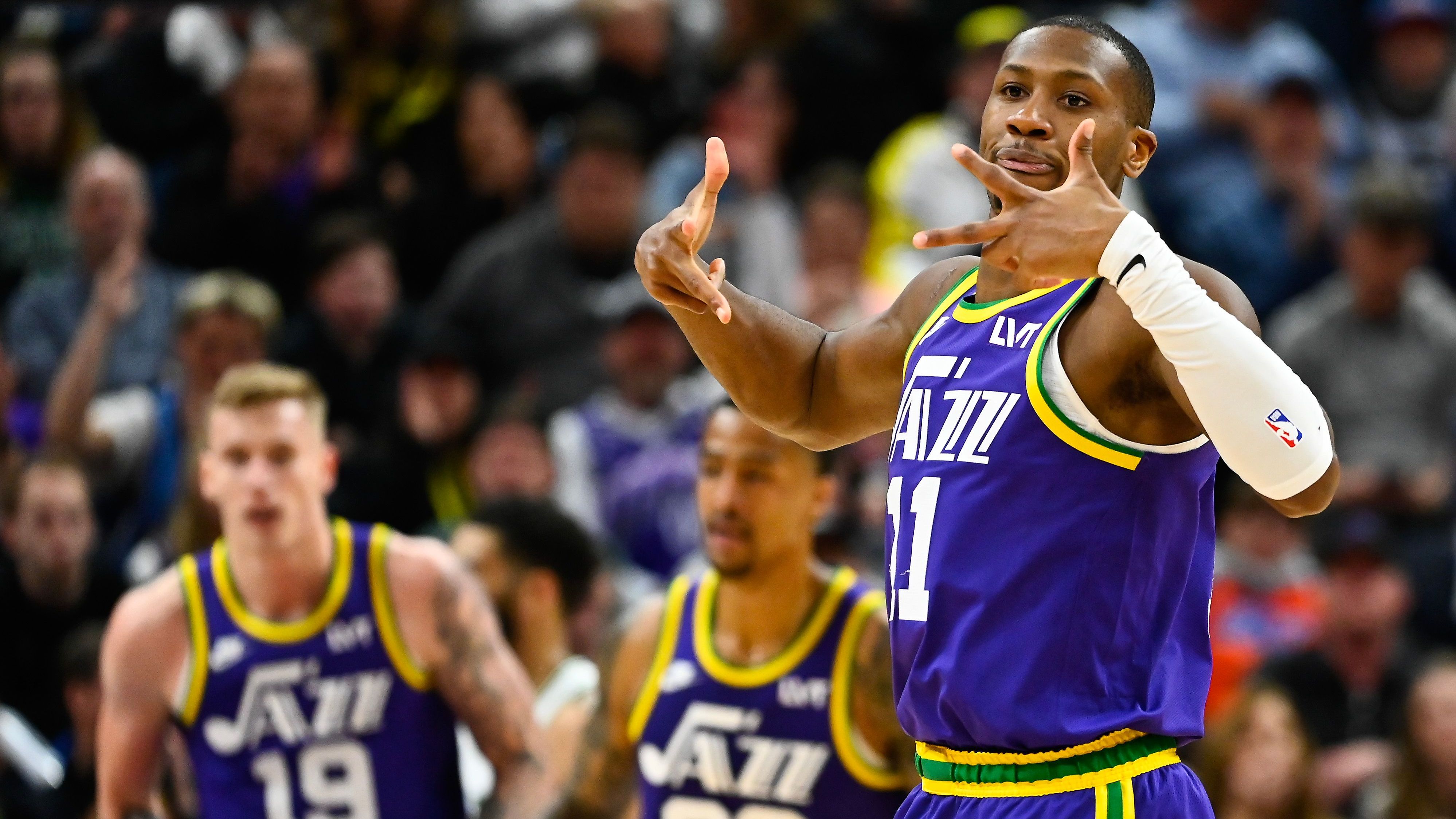 <strong>23. Utah Jazz (zuvor Rang 22, 29:44)</strong> <br>Seit dem 8. Februar haben die Utah Jazz eine Bilanz von 3:18. Aktuell sind es wieder sieben Niederlagen in Serie. Daran hat auch die Rückkehr von Lauri Markkanen nichts geändert. Die eh schon schlechteste Defense der Liga ist nochmals deutlich abgesackt. Nun kämpfen die Jazz um die bestmögliche Ausgangsposition für den Draft.