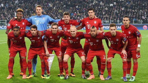 
                <strong>Juventus vs. Bayern: Der FC Bayern München in der Einzelkritik</strong><br>
                War für ein Abend für den FC Bayern! In Turin spielten die Münchner in der ersten Halbzeit beeindruckend, in der Schlussphase musste der Rekordmeister dem hohen Tempo aber Tribut zollen und gab eine Zwei-Tore-Führung aus der Hand. ran.de hat die Spieler des FC Bayern in der Einzelkritik benotet.
              