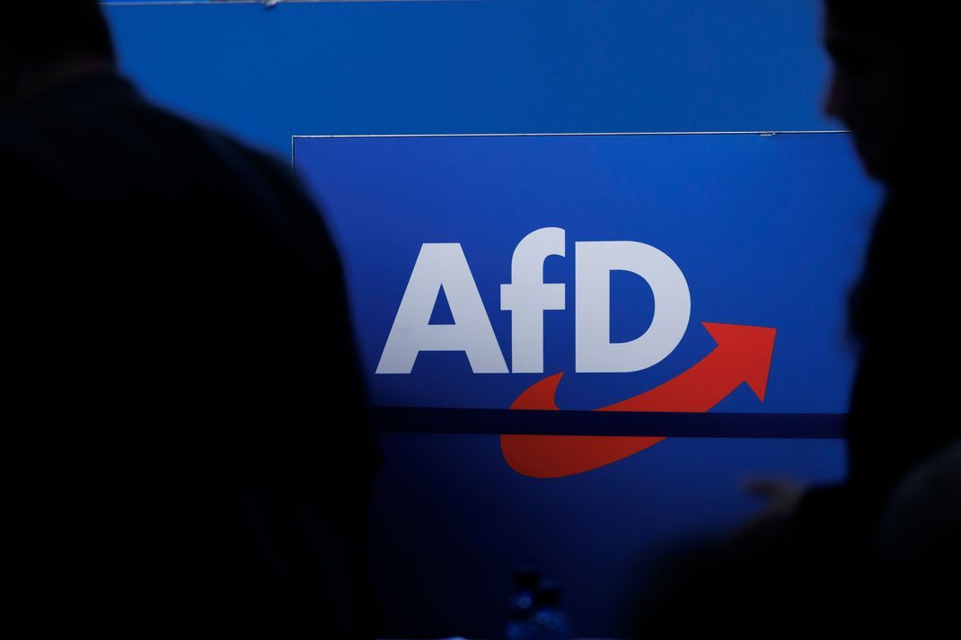 Die AfD ist laut dem Bundesverfassungsschutz eine erwiesen rechtsextremistische Partei. (Symbolbild)