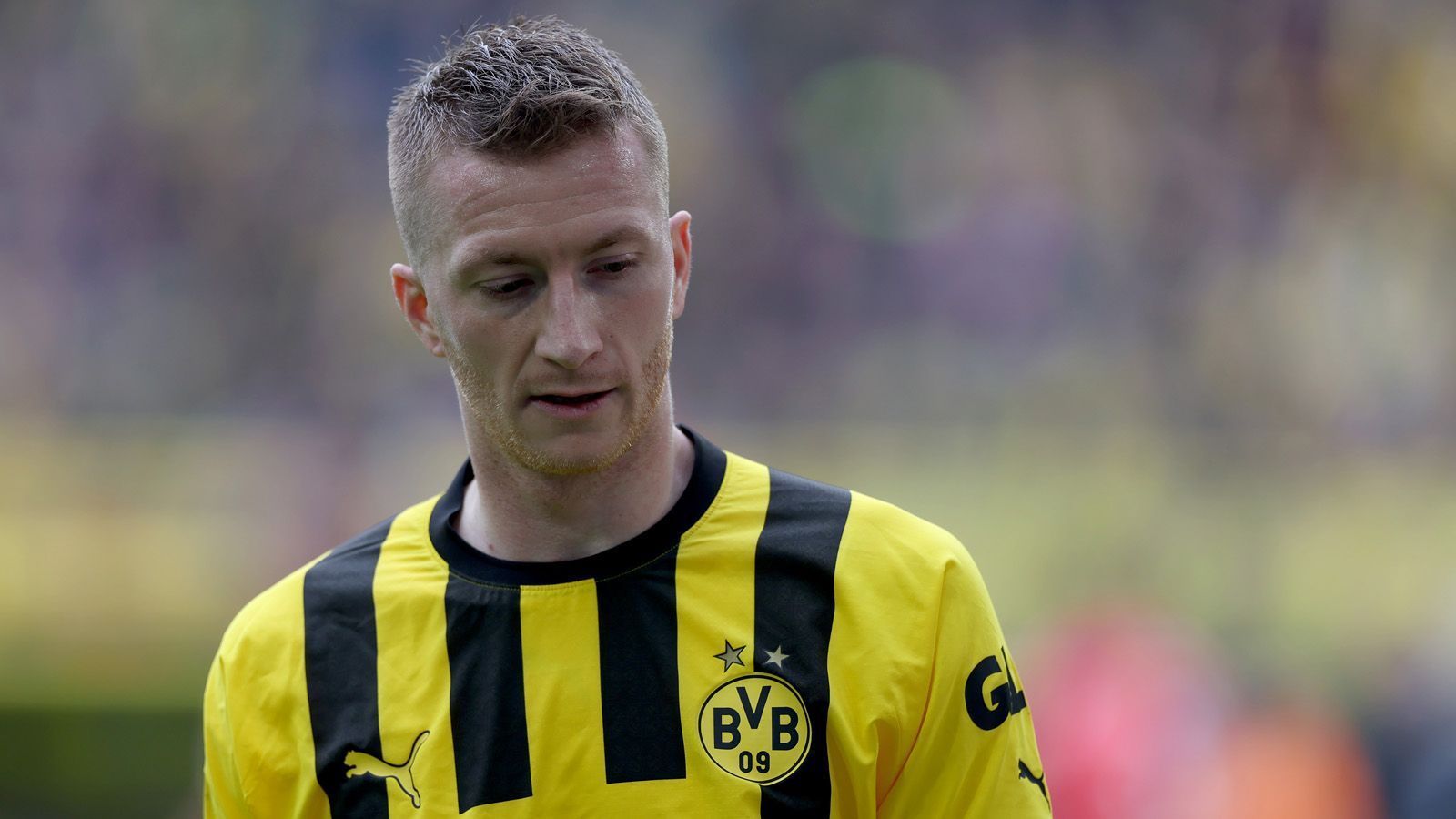 
                <strong>Marco Reus</strong><br>
                Der Spielführer ersetzt Guerereo nach 80 Minuten und leitet vier Minuten später das 2:0 ein, als Koubek seinen Schuss nur nach vorne auf Torschütze Haller abprallen lassen kann. ran-Note: Ohne Bewertung
              