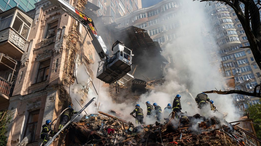 Symbolbild des Ukraine-Krieges: Zerstörte Gebäude in Kiew.