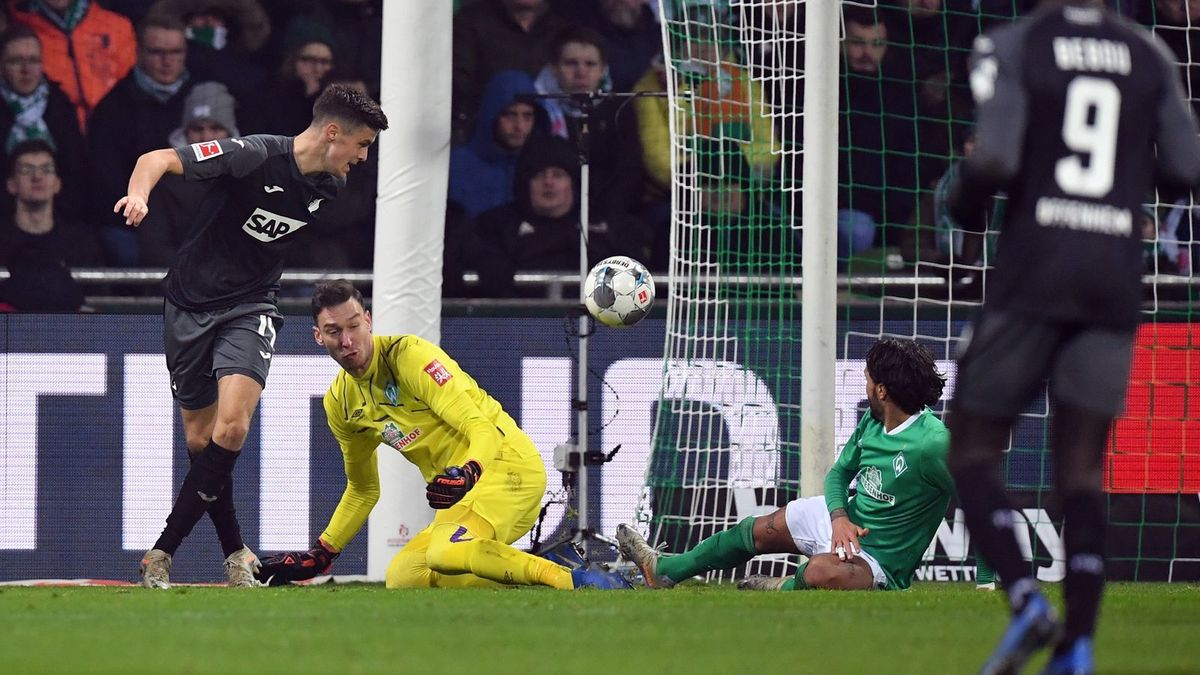 Christoph Baumgartner (li.) erzielte gut zehn Minuten vor dem Ende den zweiten Treffer für Hoffenheim.