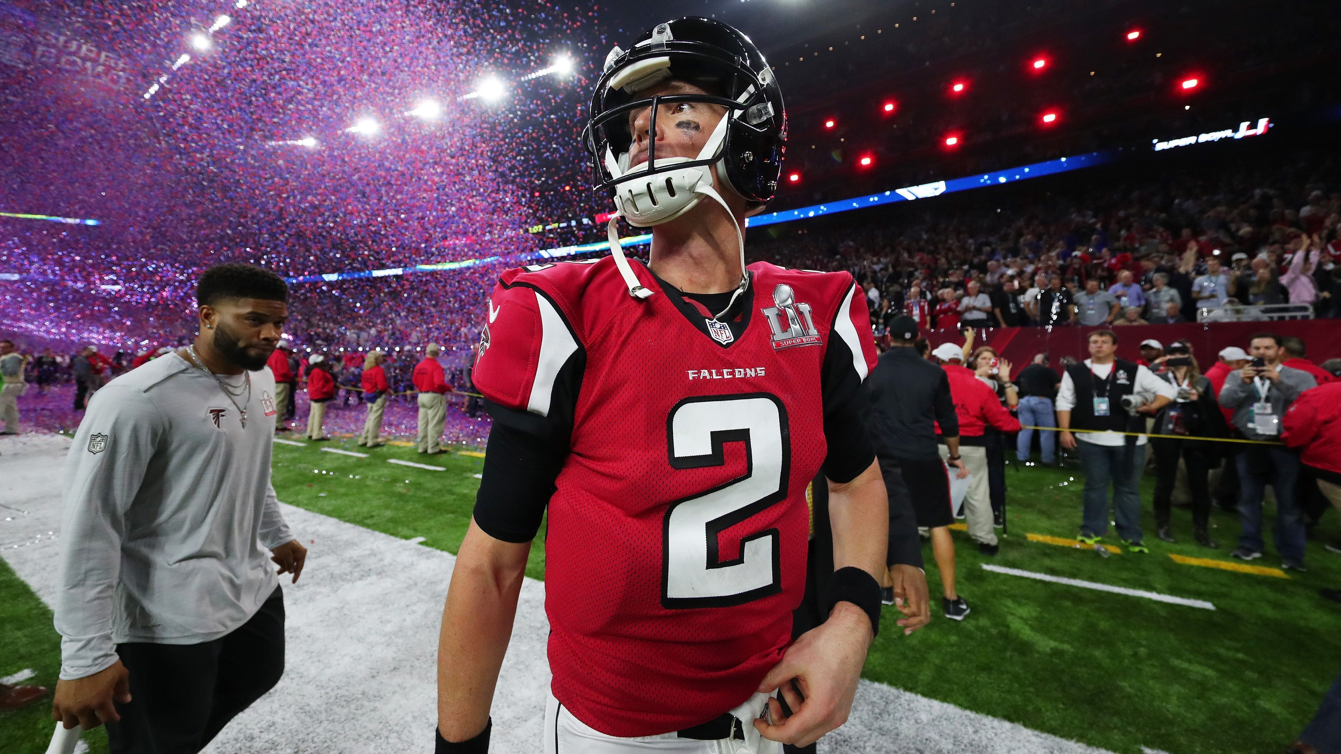 
                <strong>Super Bowl LI: Atlanta Falcons verspielen 28:3-Führung gegen New England Patriots</strong><br>
                Während des geschichtsträchtigen Comebacks der Patriots hatten Ryan und Co. in ganzen vier Drives den Ball, aber bei allen vier Gelegenheiten konnten sie nicht punkten. Das Team musste dreimal punten und verlor einen Fumble, was das Comeback der Patriots erst ermöglichte.
              