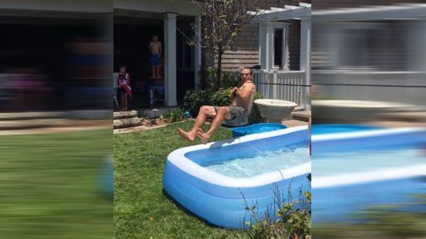 
                <strong>Drew Brees</strong><br>
                Drew Brees hat am vierten Juli mächtig Spaß! Der Quarterback der New Orleans Saints hat eine besondere Konstruktion entworfen, um in den aufgeblasenen Pool im Garten zu gelangen. Über eine Seilrutsche lässt sich Brees ins Wasser fallen. Dazu postet er verantwortungsbewusst: "Macht das zuhause nicht nach, liebe Kinder. Happy 4th of July!"
              