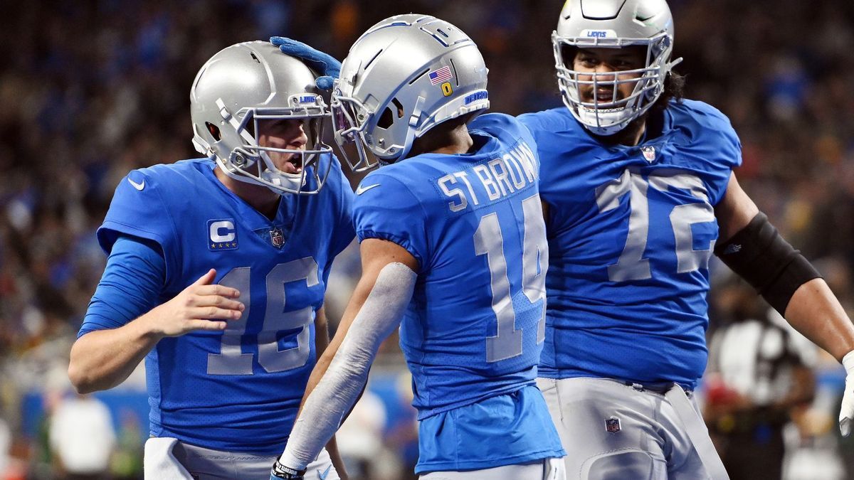 Jared Goff Amon-Ra St. Brown