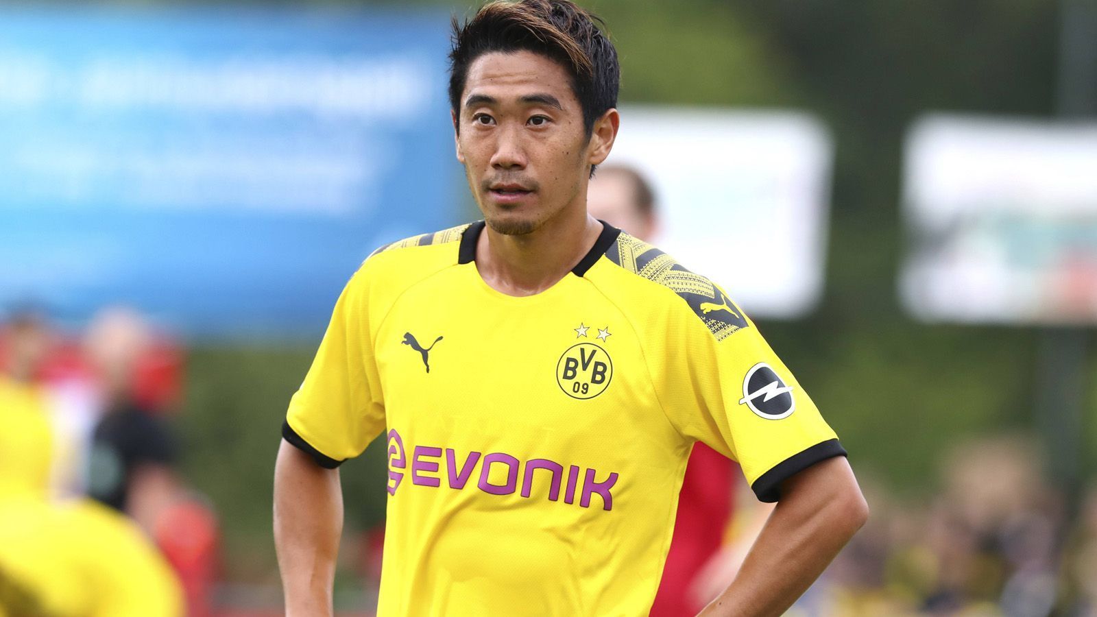 
                <strong>Shinji Kagawa</strong><br>
                Alter: 30Marktwert: 6 Millionen EuroGehalt: 5 Millionen Euro
              