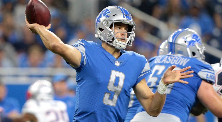 
                <strong>13. Detroit Lions</strong><br>
                Ein angenehmes blau, keine unnötigen Spielereien. Das Lions-Outfit hat nur einen einzigen Schwachpunkt: das Logo. Der Löwe auf dem silbernen Helm ähnelt eher einer Landkarte als einem angriffslustigen Raubtier. Trotzdem: Das Gesamtbild passt.
              